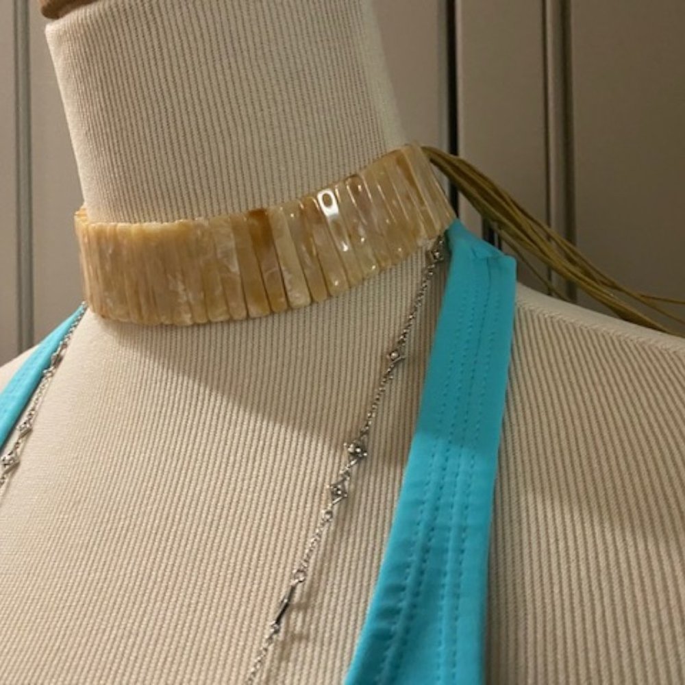 Shell Chocker With Long Ties - image 1